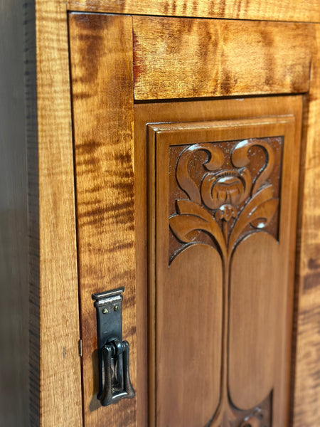 A Pair Of Arts And Crafts Fiddle Back Maple Bedside Cabinets