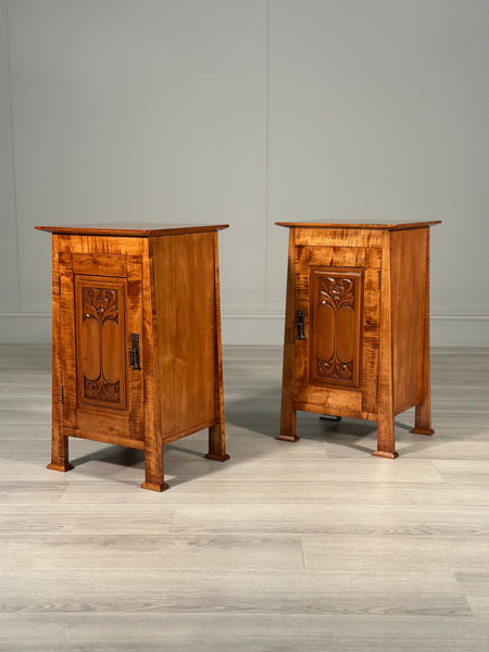 A Pair Of Arts And Crafts Fiddle Back Maple Bedside Cabinets