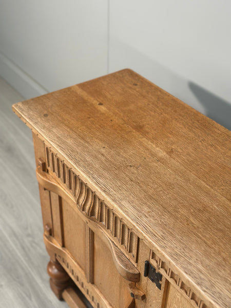 Rupert Griffiths Arts & Crafts English Oak long Sideboard