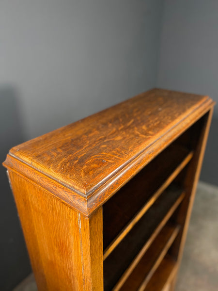Early 20th Century Open Oak Bookcase On Cupboard