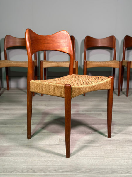 Set of 6 Danish Teak And Paper Cord Dining Chairs Designed By Arne Hovmand Olsen For Mogens Kold
