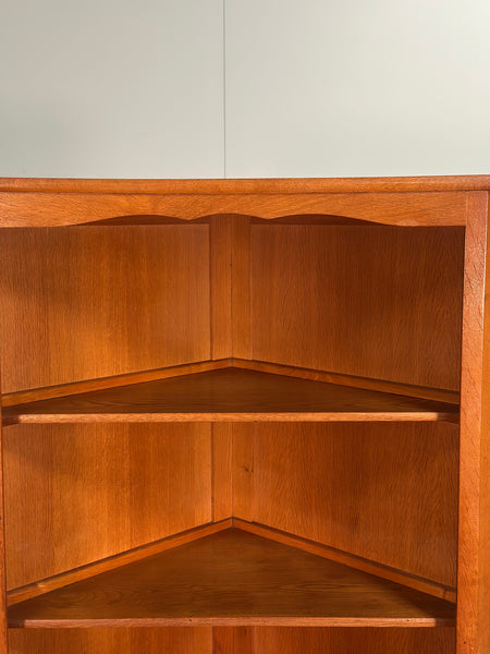 Arts & Crafts Oak Corner Cupboard By Arthur Reynolds