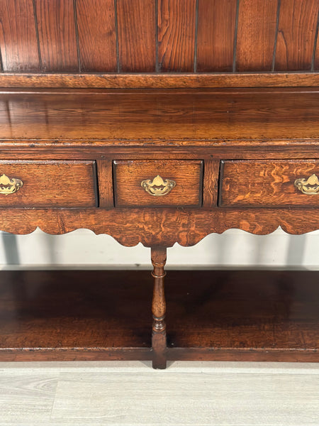 Oak Dresser By Titchmarsh & Goodwin