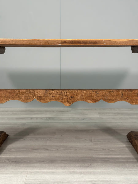 Early 19th Century Pine Dining Table