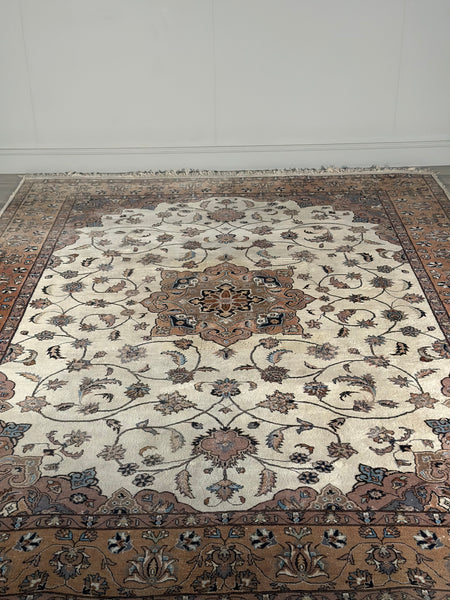 Large Vintage Country House Rug