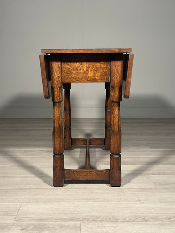 Cotswold Drop Leaf Swivel Oak Table C.1920