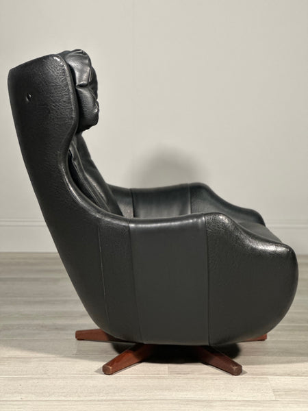Parker Knoll Statesman Armchair C.1960