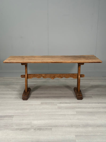 Early 19th Century Pine Dining Table