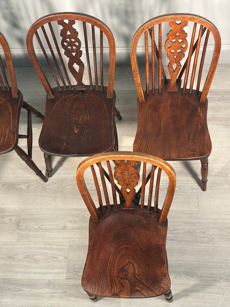 A Set of 6 19th Century Wheelback Dining Chairs