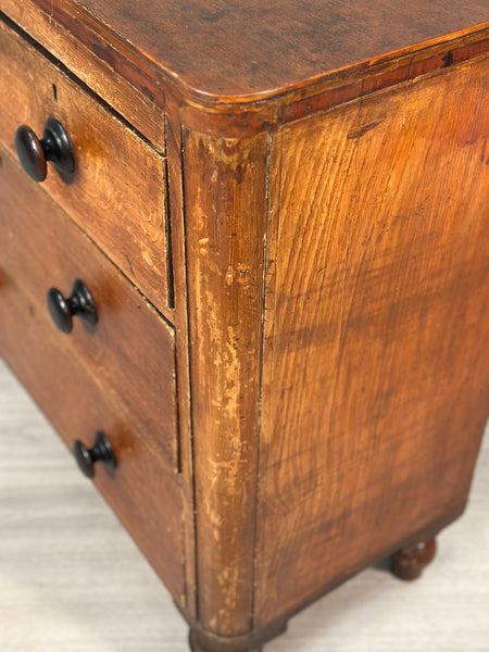 Antique Chest Of Drawers In Scumble Paint
