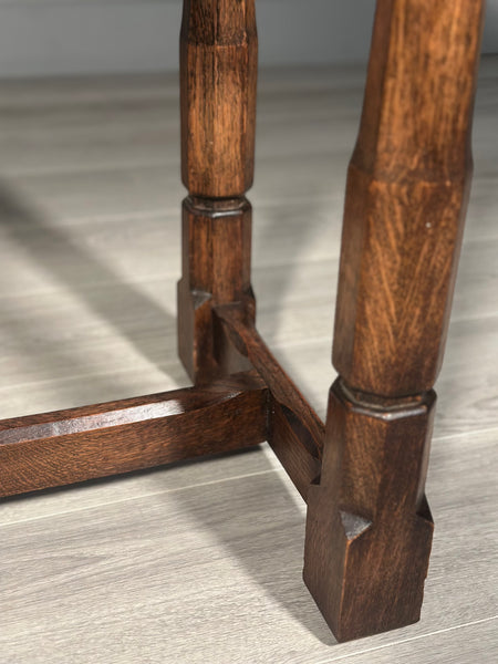 Cotswold Drop Leaf Swivel Oak Table C.1920