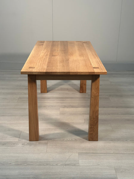 Arts And Crafts Style Oak Dining Table
