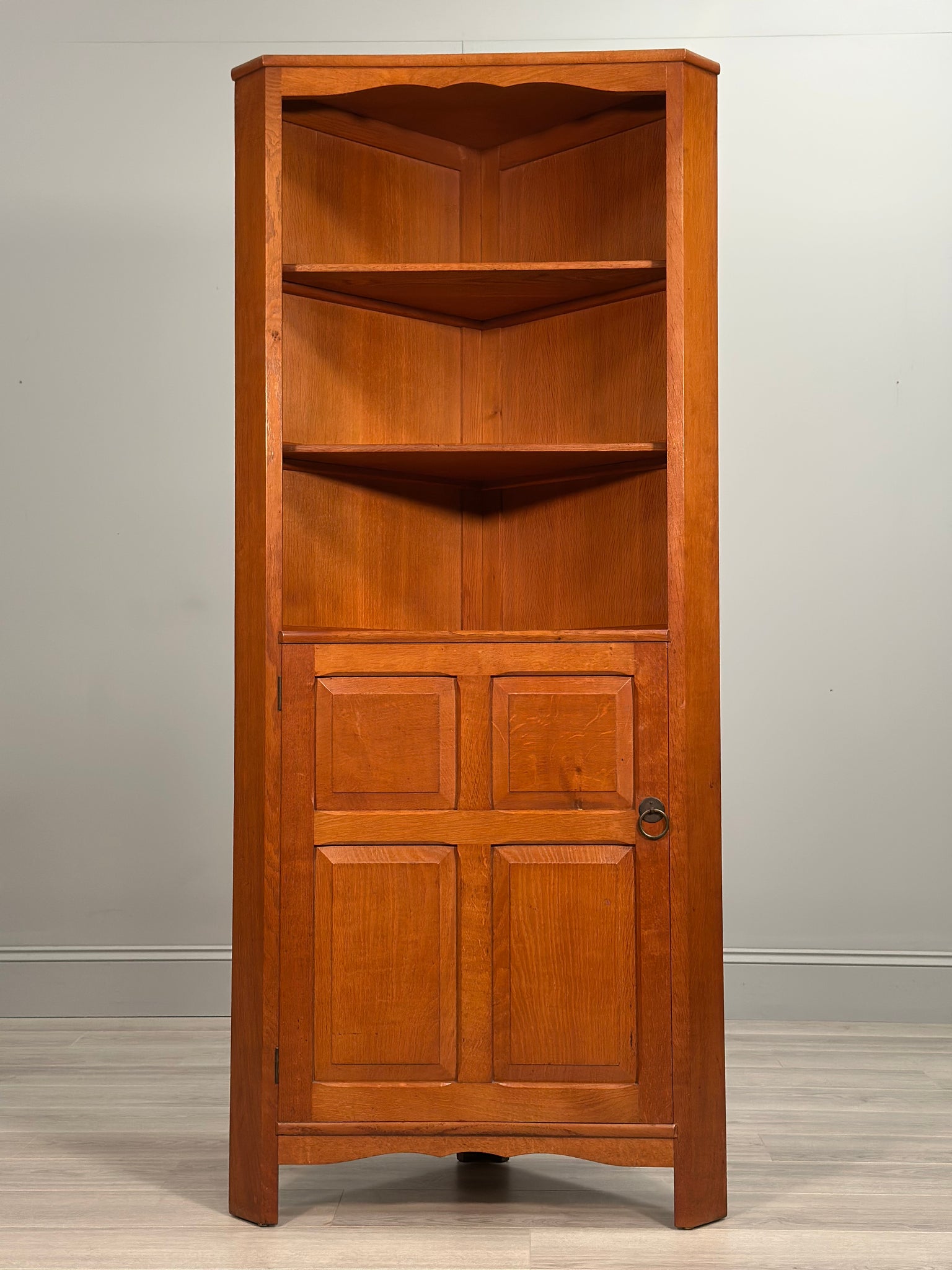 Arts & Crafts Oak Corner Cupboard By Arthur Reynolds