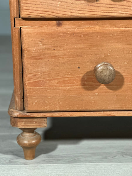 Victorian Pine Chest Of Drawers