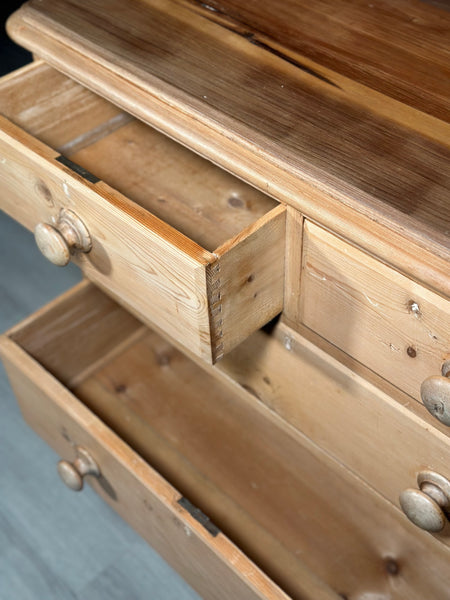 Large Victorian Pine Chest Of Drawers