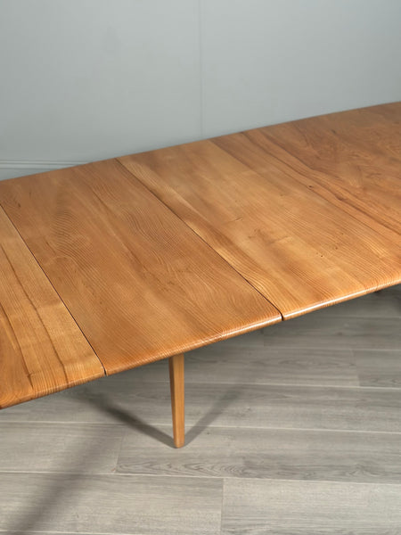 Ercol Grand Windsor Dining Table