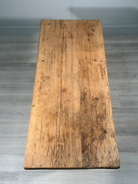 Early 19th Century Pine Dining Table
