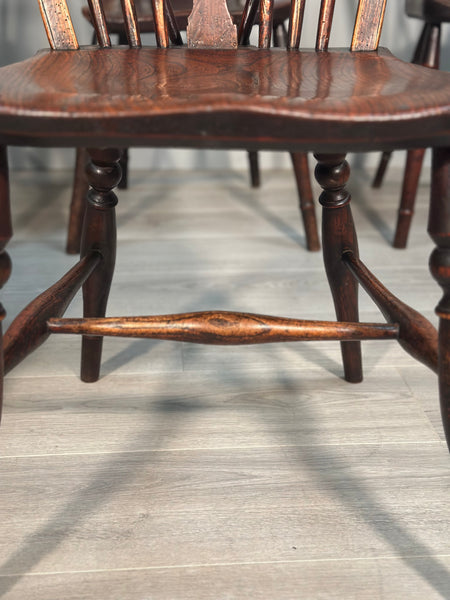 A Set of 6 19th Century Wheelback Dining Chairs