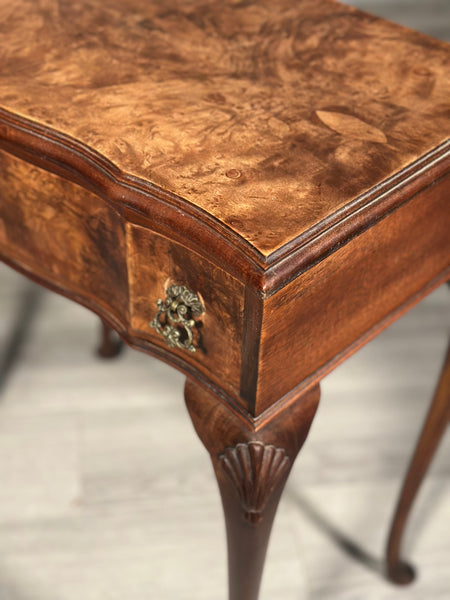 1920s Queen Anne Style Burr Walnut Side table