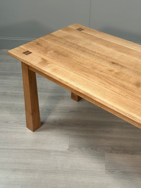 Arts And Crafts Style Oak Dining Table