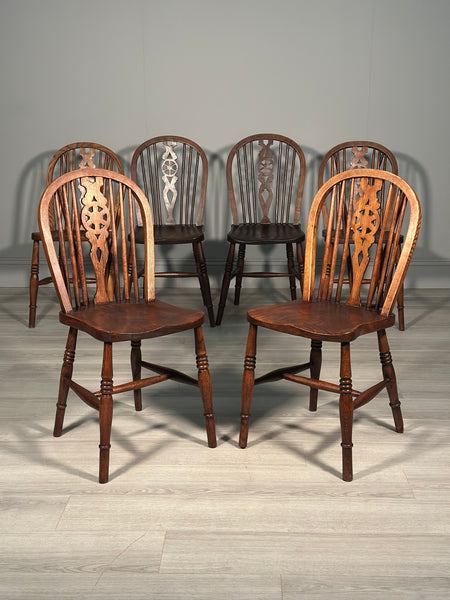 A Set of 6 19th Century Wheelback Dining Chairs