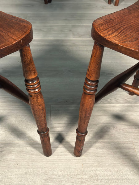 A Set of 6 19th Century Wheelback Dining Chairs