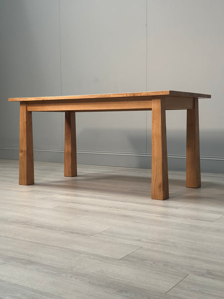 Arts And Crafts Style Oak Dining Table