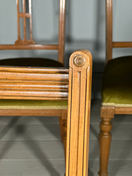 A Set Of 4 Satin Walnut Aesthetic Movement Dining Chairs c.1900