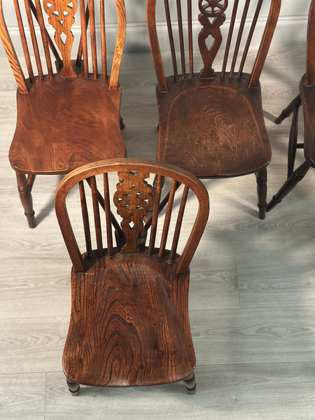 A Set of 6 19th Century Wheelback Dining Chairs