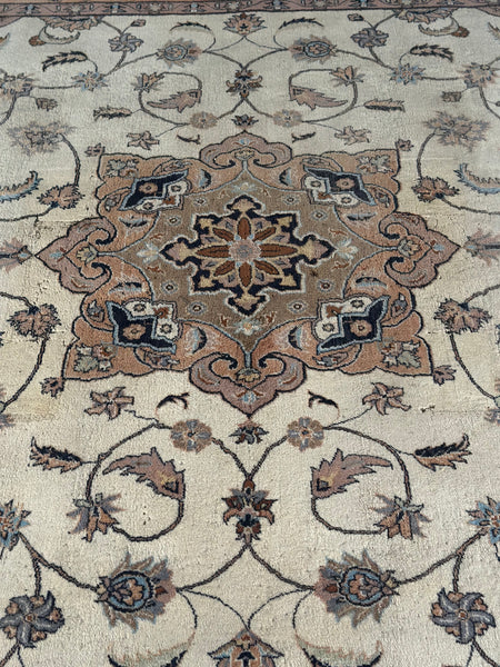 Large Vintage Country House Rug