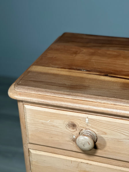 Large Victorian Pine Chest Of Drawers