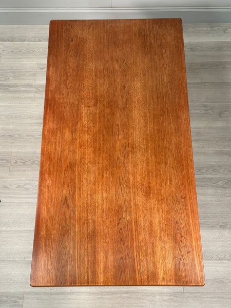 Danish Shaker Dining Table By Borge Mogensen c.1960