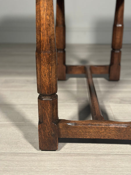 Cotswold Drop Leaf Swivel Oak Table C.1920