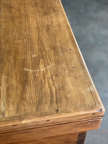 Large Victorian Pine Bedding Box