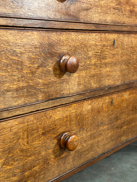 Georgian Oak Chest Of Drawers