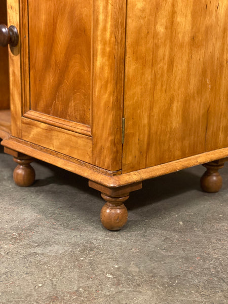 Victorian Satinwood Sideboard Dresser