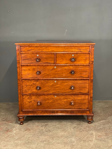 Large 19th Century Mahogany Chest Of Drawers With Secret Drawer