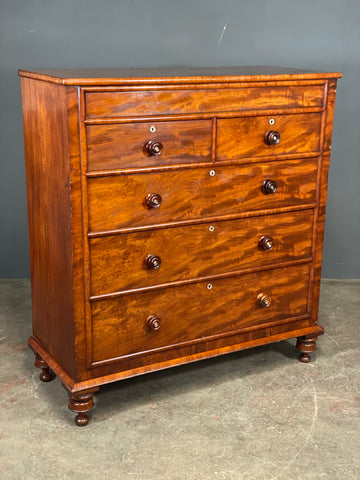 Large 19th Century Mahogany Chest Of Drawers With Secret Drawer