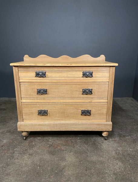 Edwardian Satin Wood Chest Of Drawers