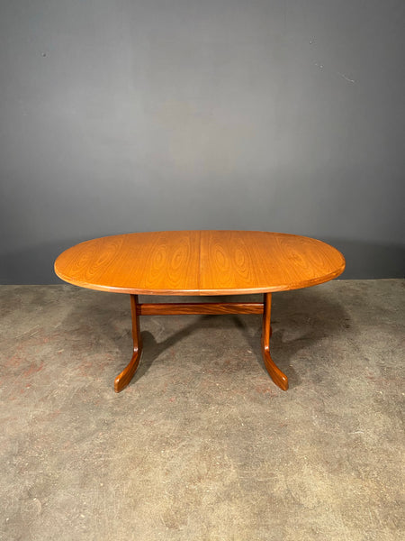 Mid 20th Century G Plan Extending Dining Table With 6 Chairs