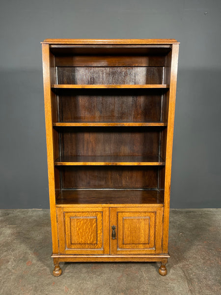 Early 20th Century Open Oak Bookcase On Cupboard