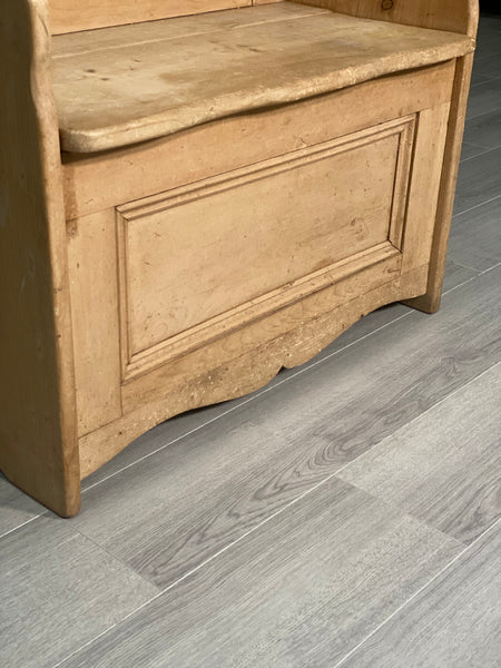 Small Vintage Pine Settle