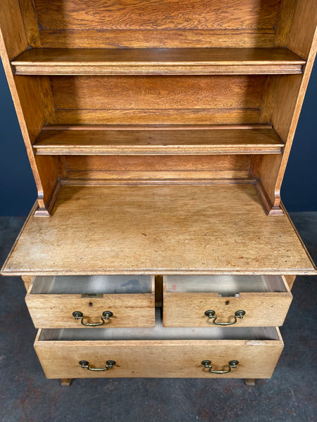 Small Arts And Crafts Honey Oak Dresser By Marsh Jones & Cribb