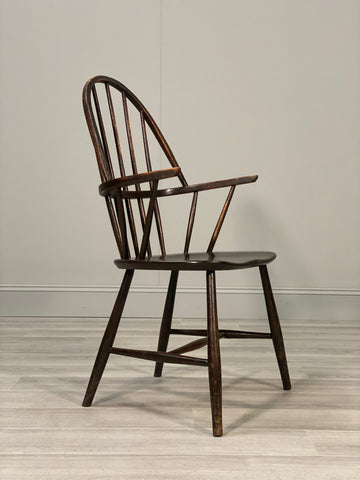 1920’s Windsor Chair In Original Finish