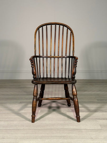 Early 19th Century Elm Windsor Chair