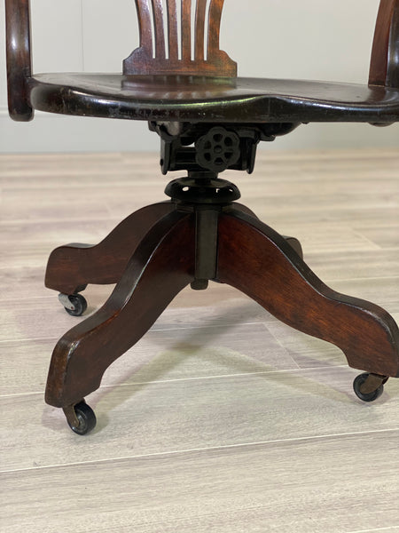 1920’s Oak Desk Chair