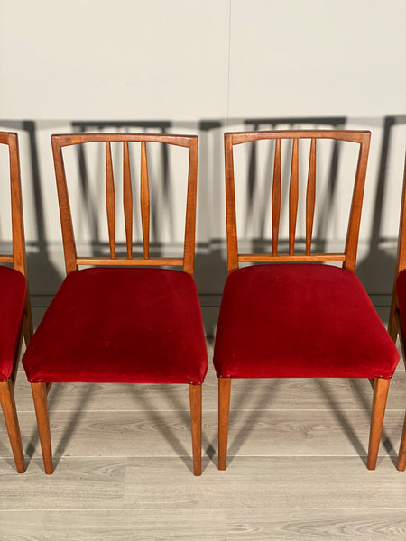 Set Of Eight Gordon Russell Oak Dining Chair’s