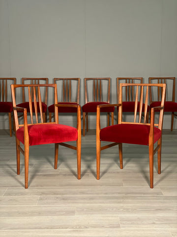Set Of Eight Gordon Russell Oak Dining Chair’s