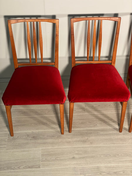 Set Of Eight Gordon Russell Oak Dining Chair’s