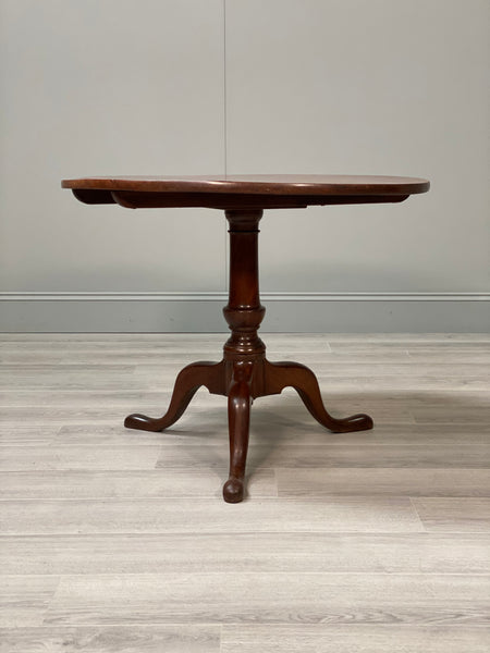 Antique Georgian Mahogany Tilt Top Table
